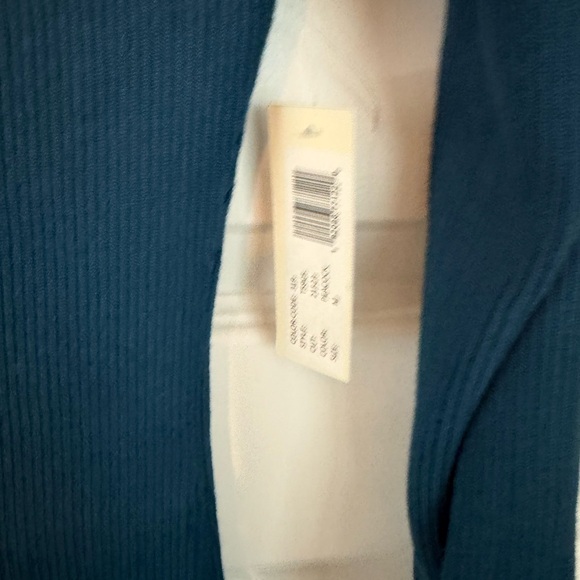 Blue Ribbed Knit Top - Picture 2 of 3